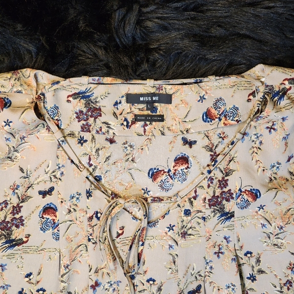 Miss Me Blouse Women's Size L Tassel Butterfly Bell Sleeve Romantic Hippie Boho - Picture 4 of 9